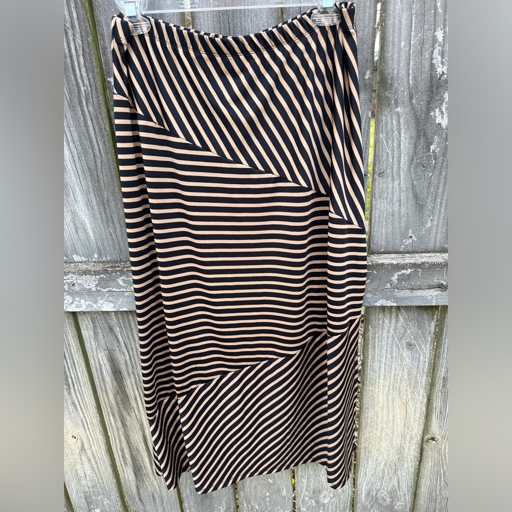 Striped skirt